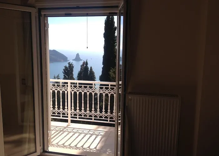 Stella's Apartment