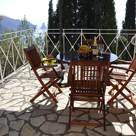 Stella's Agios Gordios (Corfu)