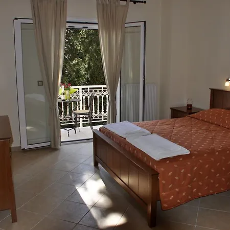 Daire Stella's Agios Gordios (Corfu)